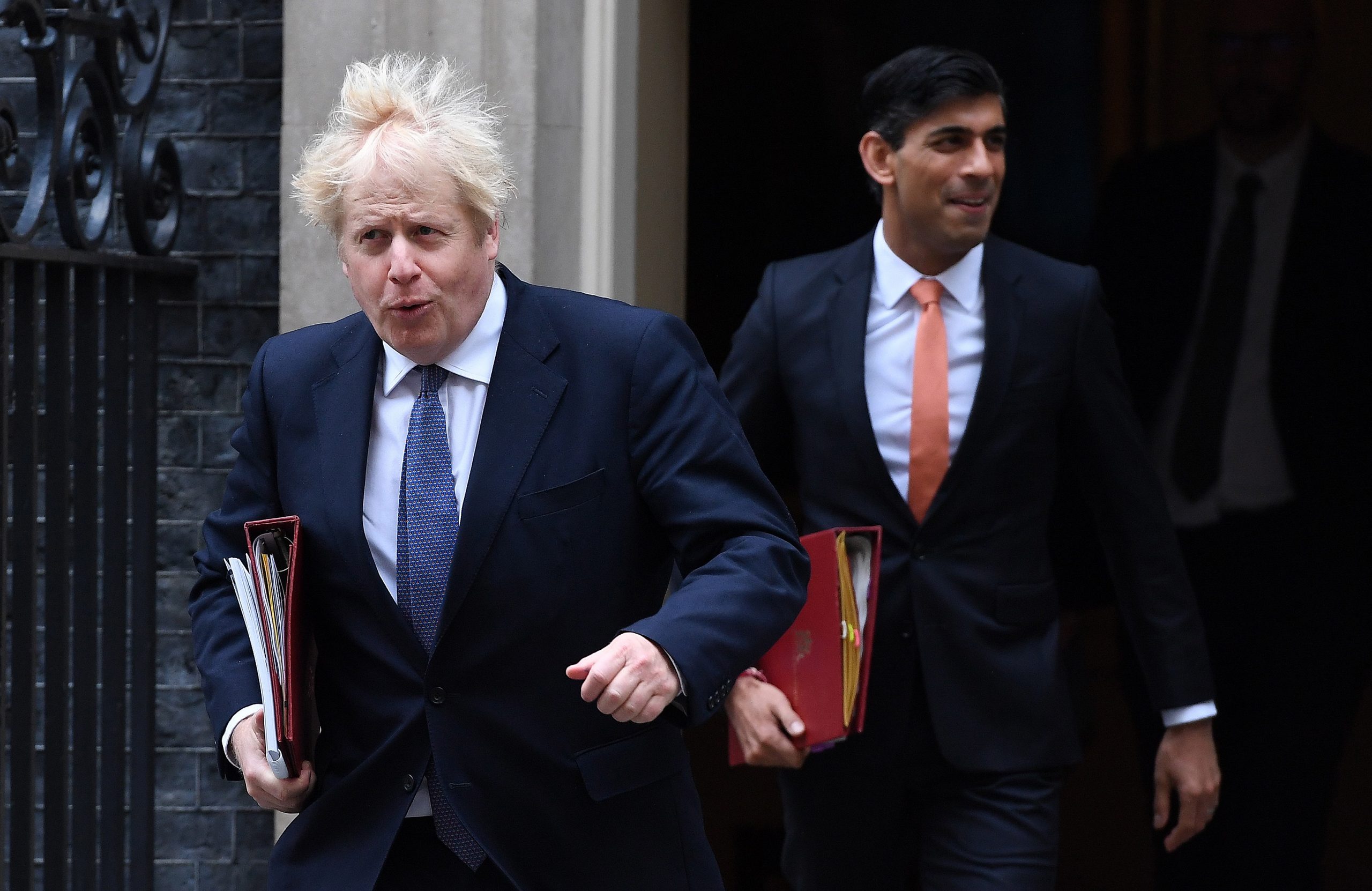 Emoții mari pentru favoritul la succesiunea lui Boris Johnson