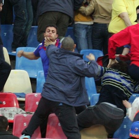 Cameraman de la TVR, batut cu lantul