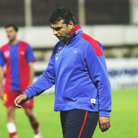 Cosmin Olaroiu, inca trei ani la Steaua!