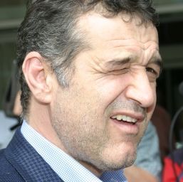 Gigi, pacalit de Meme