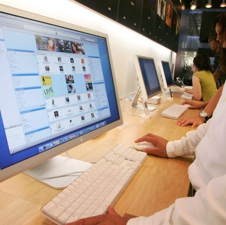Produsele telecom, in topul cumparaturilor on-line