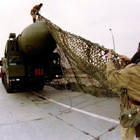 Rusia ameninta sa aduca rachete in inima Europei
