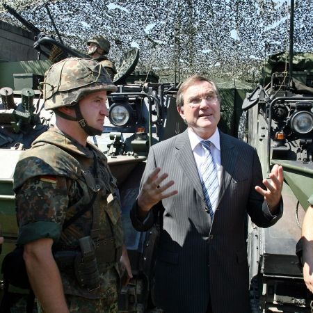 Trupele americane mai raman in Europa