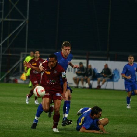 Gigi Becali l-a umilit pe Hagi!