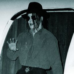 Mamacita, cantecul de revenire al lui Michael Jackson?