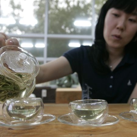 Ceaiul, alungat de cafea