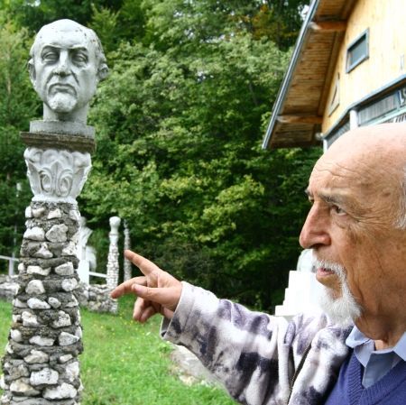 Paul Everac s-a retras in munti