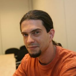 ADRIAN GEORGESCU: Domnilor politicieni,
