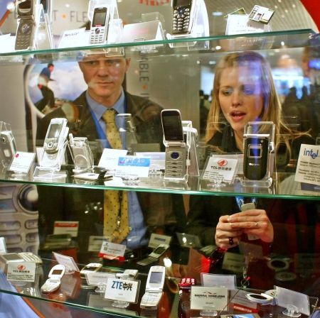 Companiile de telefonie, in topul profiturilor