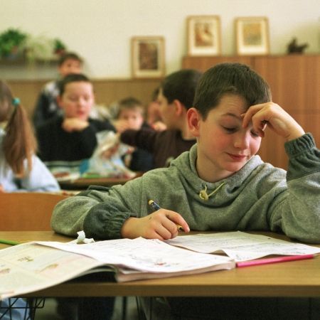 Copiii "stranierilor" invata limba romana in Spania