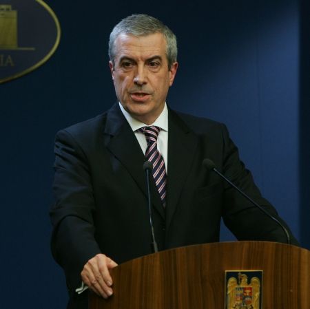 Solutia Guvernului: mai multi politisti detasati in Italia si repatriere voluntara