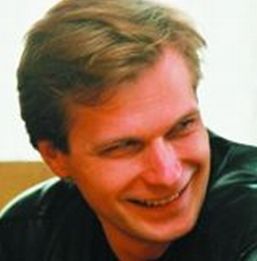 TUDOR FLUERAS: Noapte buna democratie