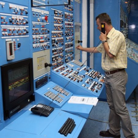 Băieţii deştepţi şi guvernul ne scumpesc curentul cu 3%