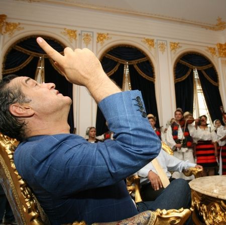 Gigi Becali, "impuscat in somn"