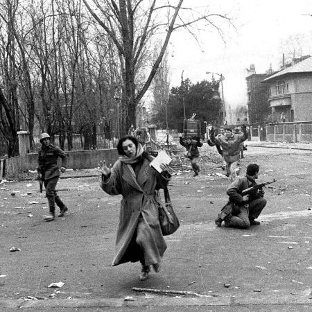Revolutia, mai profitabila ca rezistenta anticomunista