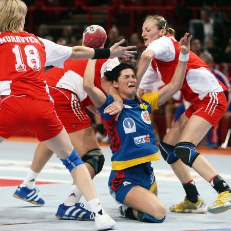 Rusia ne-a zdrobit la handbal