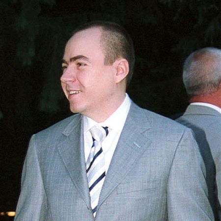 "Batrana Doamna", curtata de transnistreni si de familia Paunescu