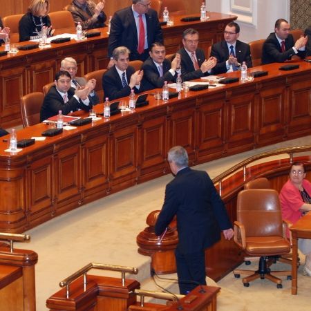 Bugetul, promulgat peste capetele sindicatelor