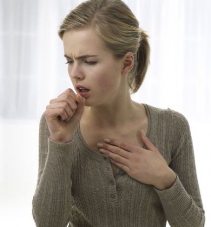 De ce tuşeşti?