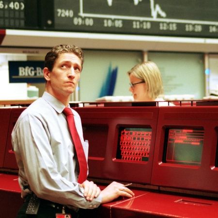 Dolarul, ieftin si in 2008