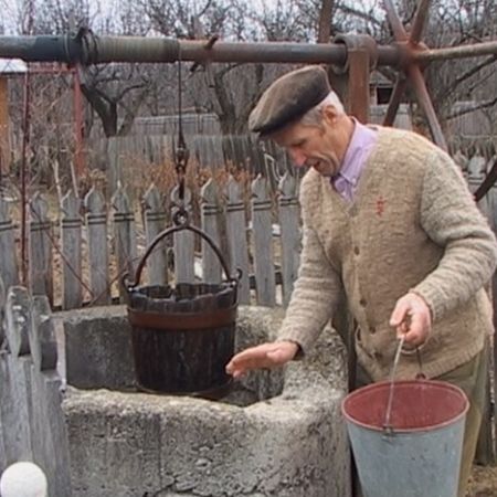 Fără apă, din cauza fabricii de apă plată