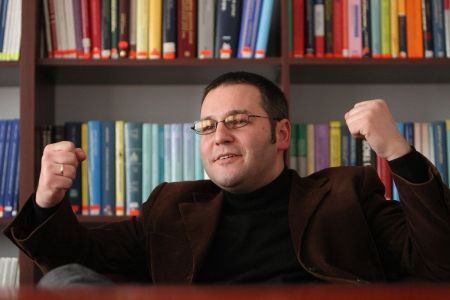 Încă o instanţă dispune restituirea taxei