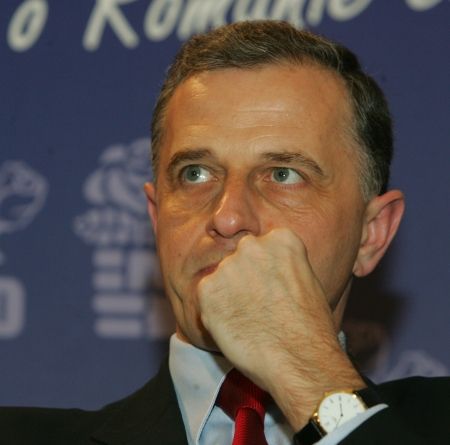 Jaful vilelor RAAPPS, oprit de Constituţie