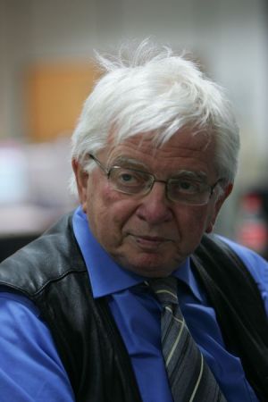 Max Bănuş, mort între două Salvări