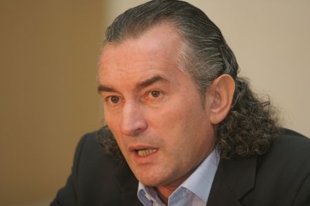 Miron Cozma „dă în primire“ un colonel SRI de la mineriadă