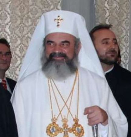 Moştenitorii lui PF Daniel