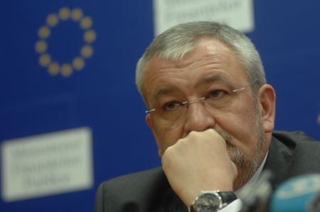 Senatul a aprobat privatizarea Automobile Craiova