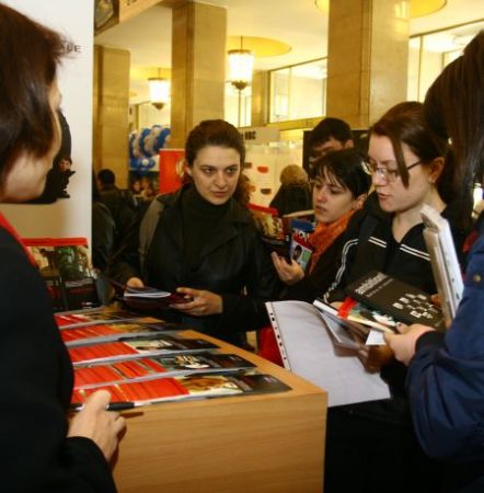 „1.000 €, salariu satisfăcător“