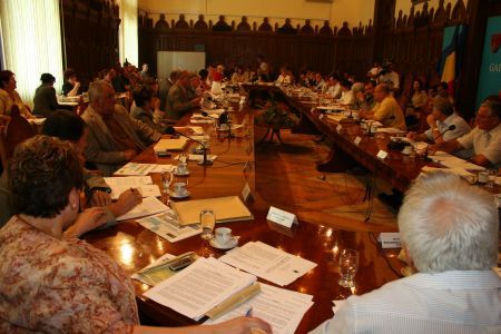 20 de lei pe zi, spor de hrană pentru funcţionari