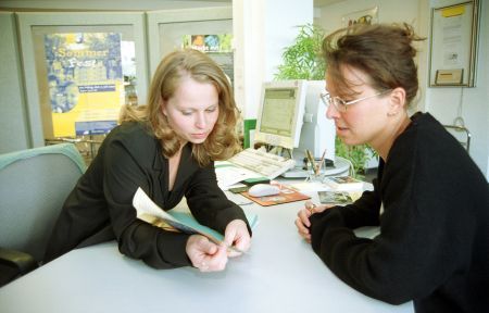 Asigurările de viaţă, vedetele pieţei în 2007