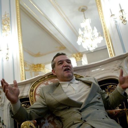 Becali Bank aşteaptă testul BNR