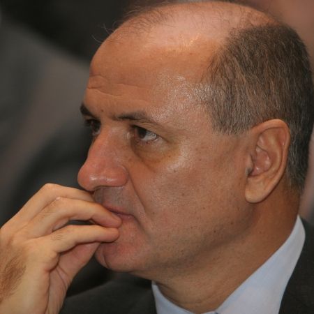 Copos i-a vândut lui Fathi Taher pachetul majoritar de acţiuni al Rapidului