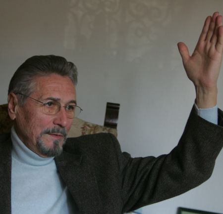 Emil Constantinescu se retrage din politică