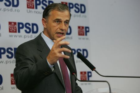 Geoană: „Cine vrea să candideze la Bucureşti să o spună răspicat“