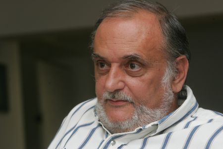 Patriciu reintră în politică pe la Ploieşti