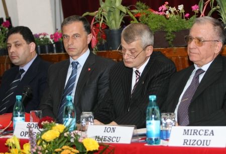 PSD caută să-l Oprescu pe Vanghelie