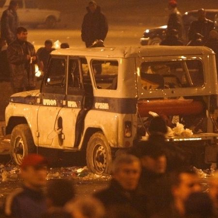 „Revoluţia necolorată“ eşuează în Armenia