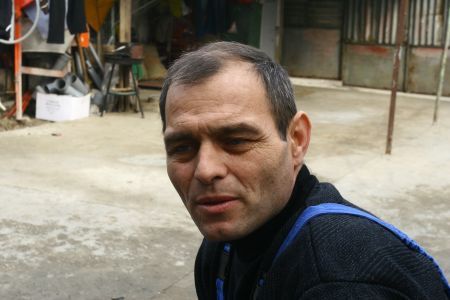 Un instalator fericit: Domnu’ Emil