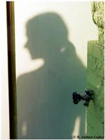 "Am plecat din Romania pentru a asigura familiei un trai decend"