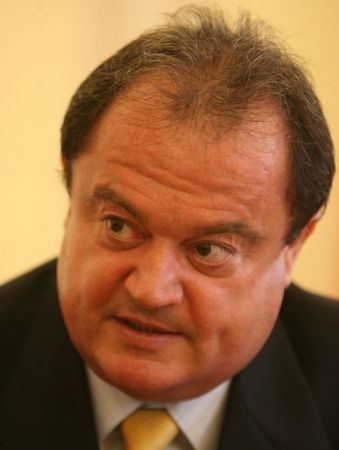 Blaga, „lansat“ de Boc la primărie