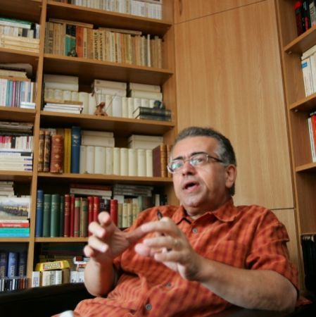 CARTEA DE VINERI: Cum se moare la români