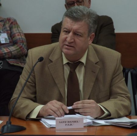 Consilieri locali plătiţi de companiile de utilităţi