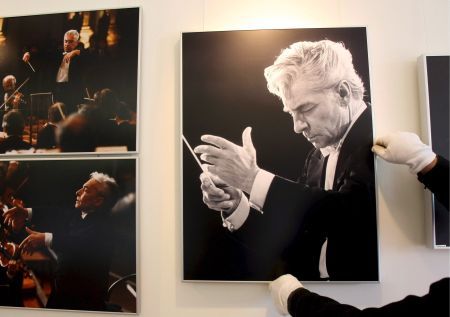 Herbert von Karajan, primul care a dirijat la Vatican