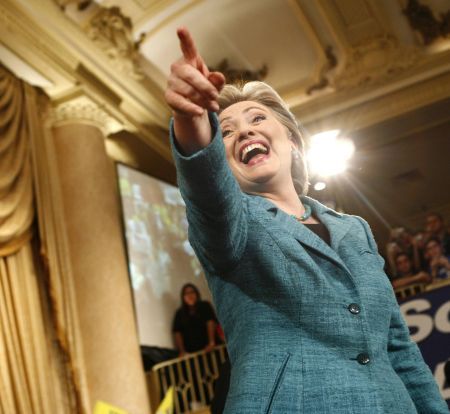 Hillary încă mai speră