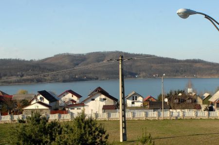 Investiţie relansată pentru amenajarea lacului Surduc