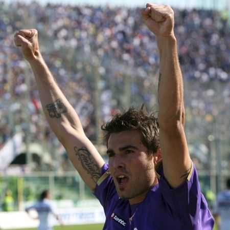 Mutu, egalul lui Baggio!